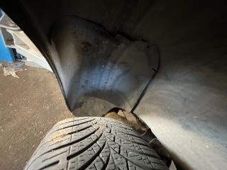 bontott RENAULT MEGANE II Bal hátsó Dobbetét (Kerékjárati, Műanyag)