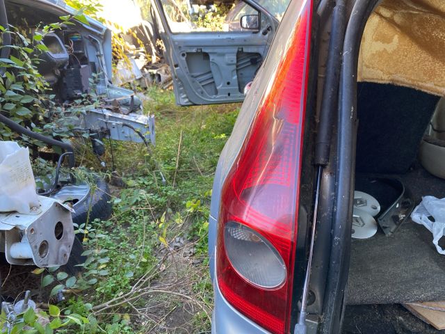 bontott RENAULT MEGANE II Bal Hátsó Lámpa