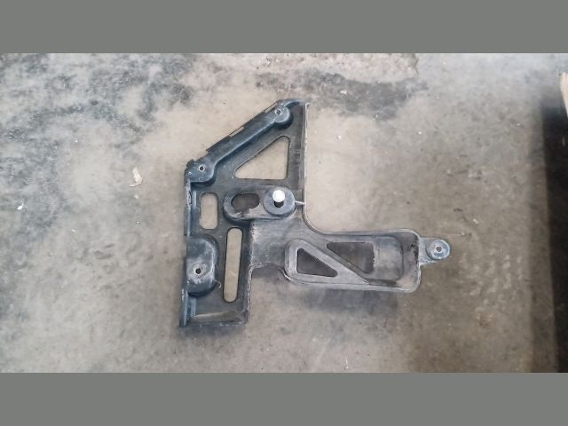 bontott RENAULT MEGANE II Bal hátsó Oldal Lökhárító Tartó (Műanyag)