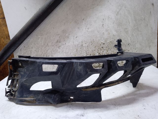 bontott RENAULT MEGANE II Bal hátsó Oldal Lökhárító Tartó (Műanyag)