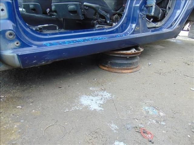 bontott RENAULT MEGANE II Bal Küszöb