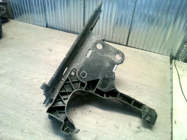 bontott RENAULT MEGANE II Bal Lökhárító Tartó Nyúlványvég