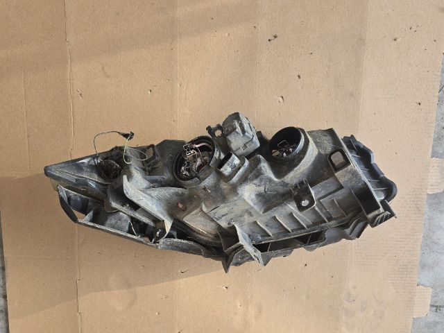 bontott RENAULT MEGANE II Bal Xenon Fényszóró