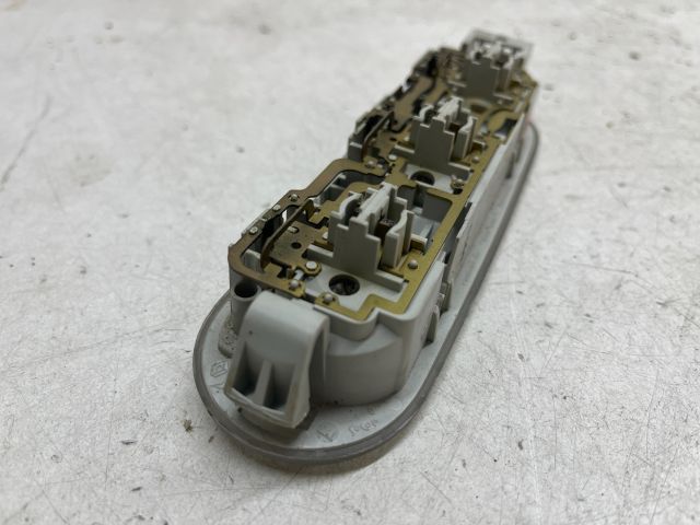 bontott RENAULT MEGANE II Beltér Világítás Első