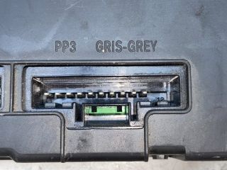 bontott RENAULT MEGANE II Biztosítéktábla Utastér