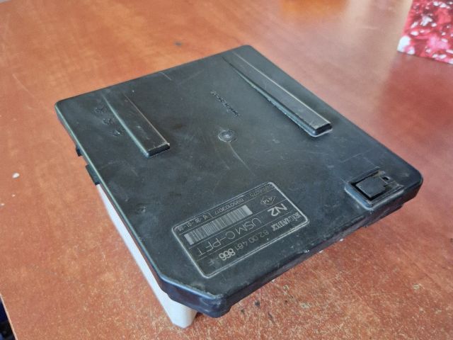 bontott RENAULT MEGANE II Biztosítéktábla Utastér