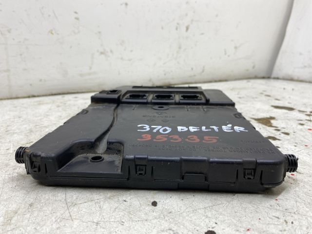 bontott RENAULT MEGANE II Biztosítéktábla Utastér