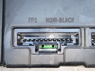 bontott RENAULT MEGANE II Biztosítéktábla Utastér