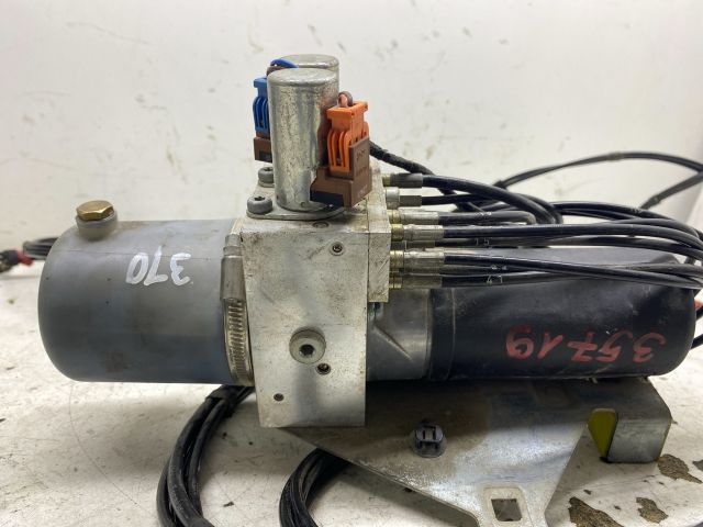 bontott RENAULT MEGANE II Cabrio Tetőmozgató Hidraulika Szivattyú