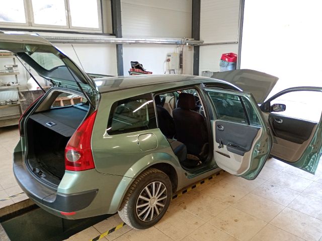 bontott RENAULT MEGANE II Csomagtér Nyitó Kar / Gomb