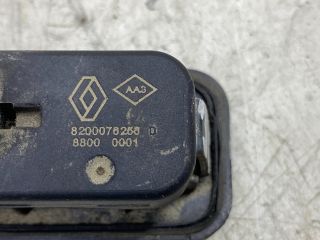 bontott RENAULT MEGANE II Csomagtér Nyitó Kar / Gomb