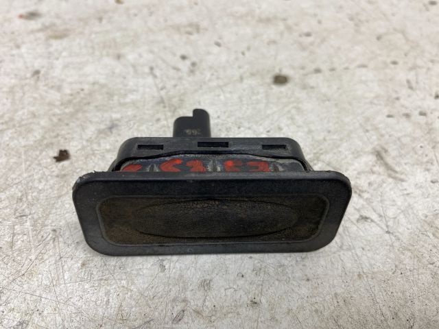 bontott RENAULT MEGANE II Csomagtér Nyitó Kar / Gomb