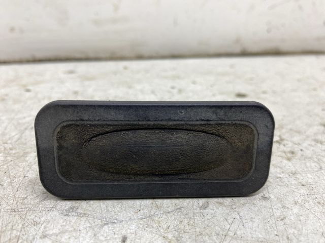 bontott RENAULT MEGANE II Csomagtér Nyitó Kar / Gomb