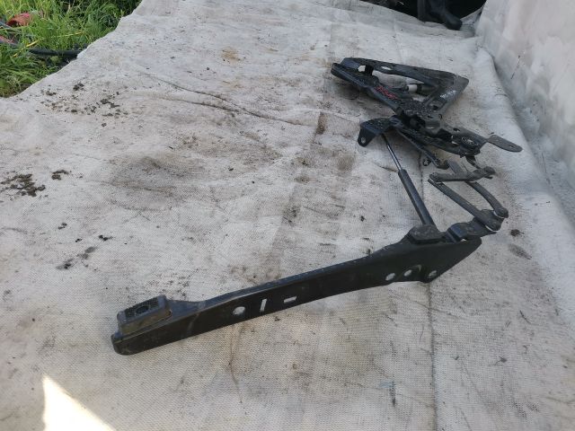 bontott RENAULT MEGANE II Csomagtérajtó Bal Zsanér