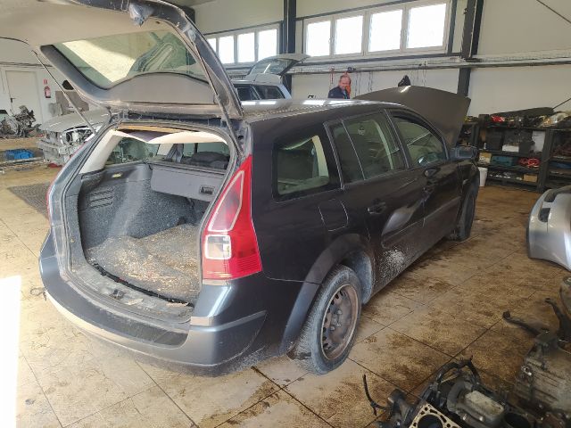 bontott RENAULT MEGANE II Csomagtérajtó Burkolat Felső