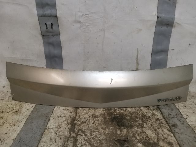 bontott RENAULT MEGANE II Csomagtérajtó Díszléc