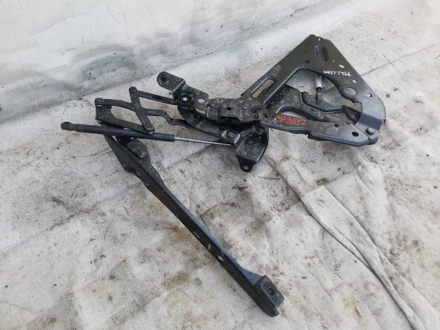 bontott RENAULT MEGANE II Csomagtérajtó Jobb Zsanér