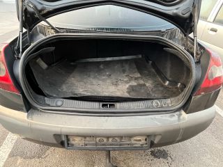 bontott RENAULT MEGANE II Csomagtérajtó Kárpit