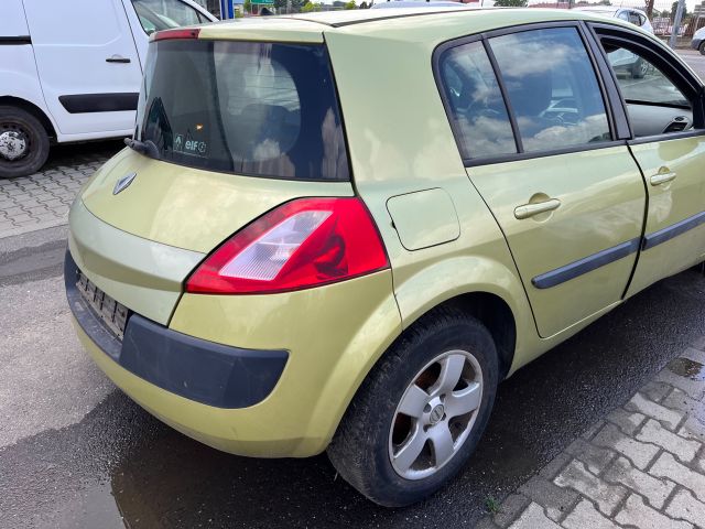 bontott RENAULT MEGANE II Csomagtérajtó (Részeivel)