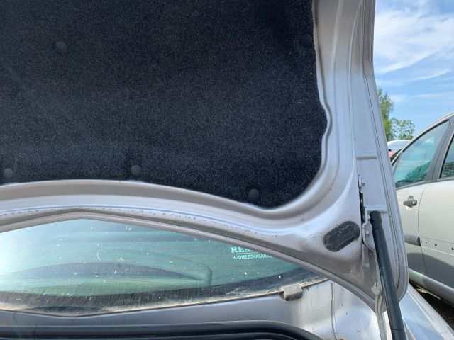 bontott RENAULT MEGANE II Csomagtérajtó (Üres lemez)