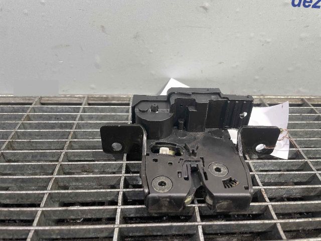 bontott RENAULT MEGANE II Csomagtérajtó Ütköző