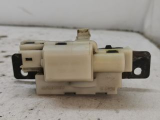 bontott RENAULT MEGANE II Csomagtérajtó Zárszerkezet