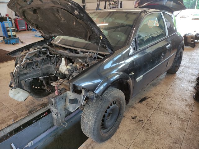 bontott RENAULT MEGANE II Csomagtérajtó Zárszerkezet