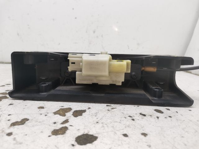 bontott RENAULT MEGANE II Csomagtérajtó Zárszerkezet