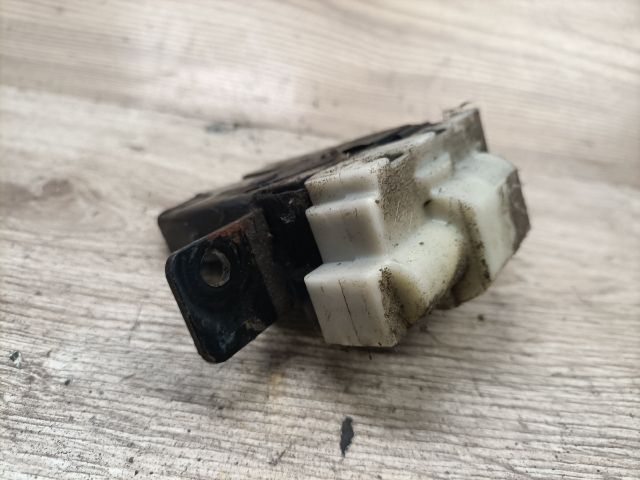 bontott RENAULT MEGANE II Csomagtérajtó Zárszerkezet