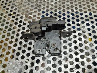 bontott RENAULT MEGANE II Csomagtérajtó Zárszerkezet