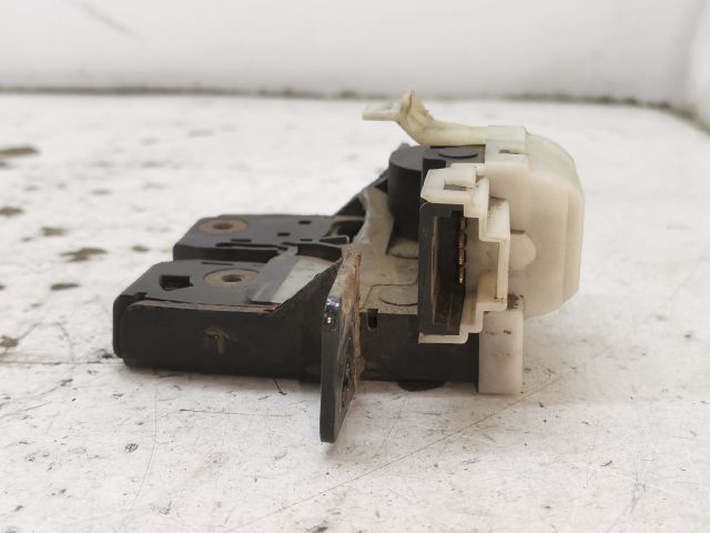 bontott RENAULT MEGANE II Csomagtérajtó Zárszerkezet