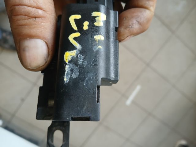 bontott RENAULT MEGANE II Csomagtérajtó Zárszerkezet