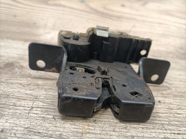 bontott RENAULT MEGANE II Csomagtérajtó Zárszerkezet