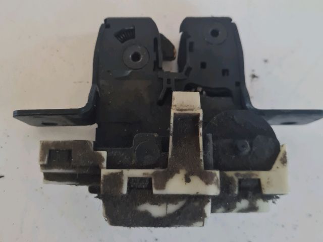 bontott RENAULT MEGANE II Csomagtérajtó Zárszerkezet