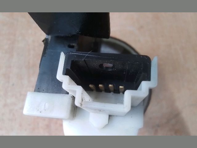 bontott RENAULT MEGANE II Csomagtérajtó Zárszerkezet