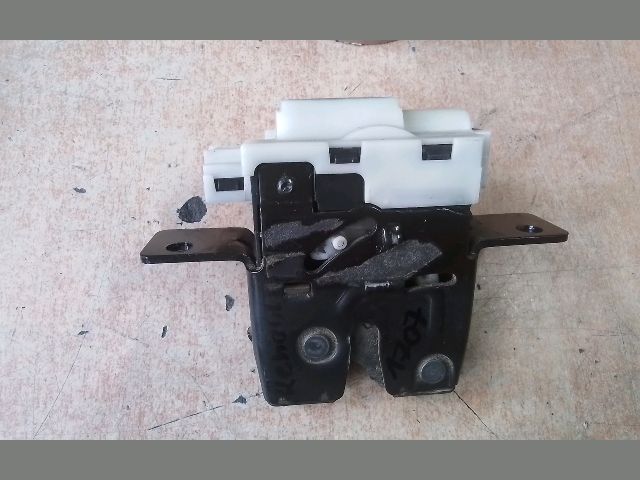 bontott RENAULT MEGANE II Csomagtérajtó Zárszerkezet