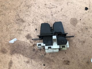 bontott RENAULT MEGANE II Csomagtérajtó Zárszerkezet