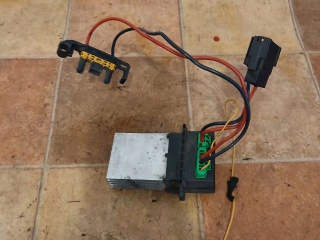 bontott RENAULT MEGANE II Előtét Ellenállás Fűtőmotor