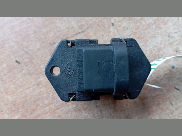 bontott RENAULT MEGANE II Előtét Ellenállás Hűtőventilátor