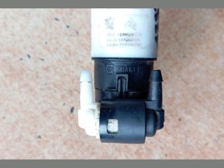 bontott RENAULT MEGANE II Első Ablakmosó Szivattyú