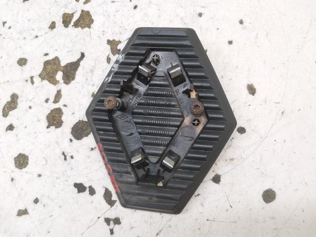 bontott RENAULT MEGANE II Első Embléma