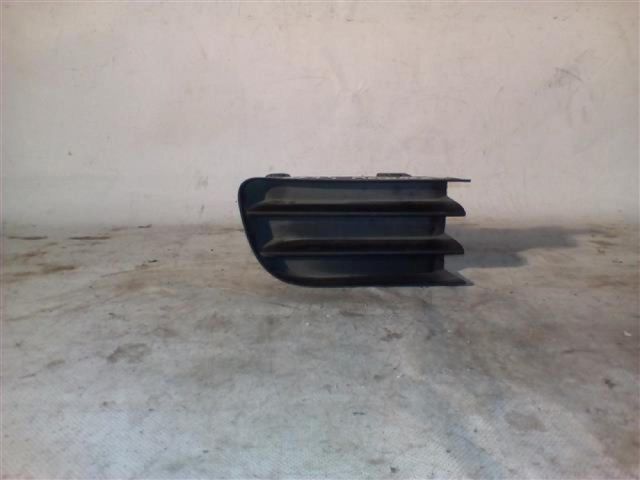 bontott RENAULT MEGANE II Első Lökhárító Jobb Díszrács