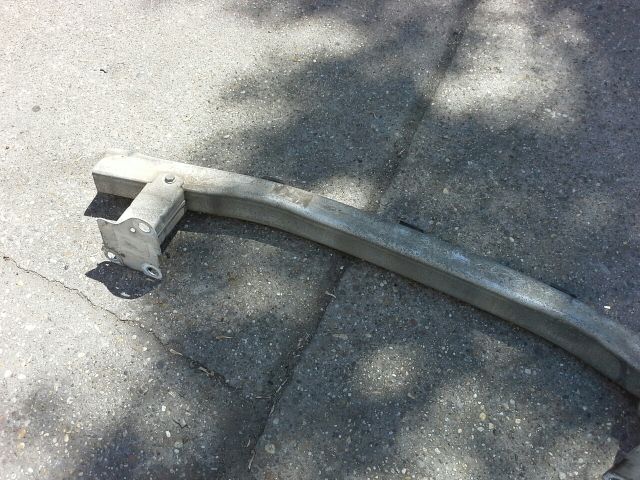 bontott RENAULT MEGANE II Első Lökhárító Merevítő (Fém)