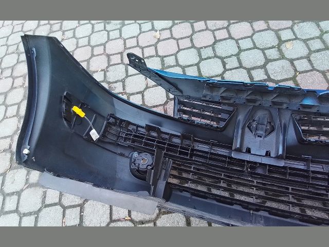 bontott RENAULT MEGANE II Első Lökhárító (Részeivel)