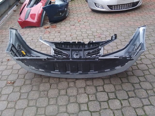 bontott RENAULT MEGANE II Első Lökhárító (Részeivel)