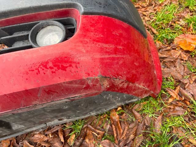 bontott RENAULT MEGANE II Első Lökhárító (Részeivel)