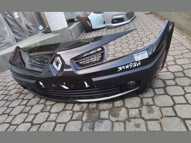 bontott RENAULT MEGANE II Első Lökhárító (Részeivel)