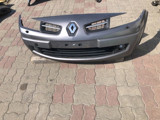 bontott RENAULT MEGANE II Első Lökhárító (Részeivel)