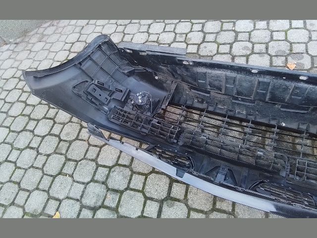 bontott RENAULT MEGANE II Első Lökhárító (Részeivel)