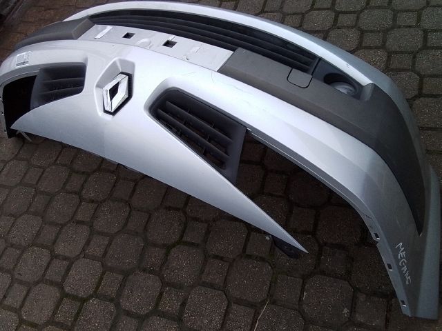 bontott RENAULT MEGANE II Első Lökhárító (Részeivel)